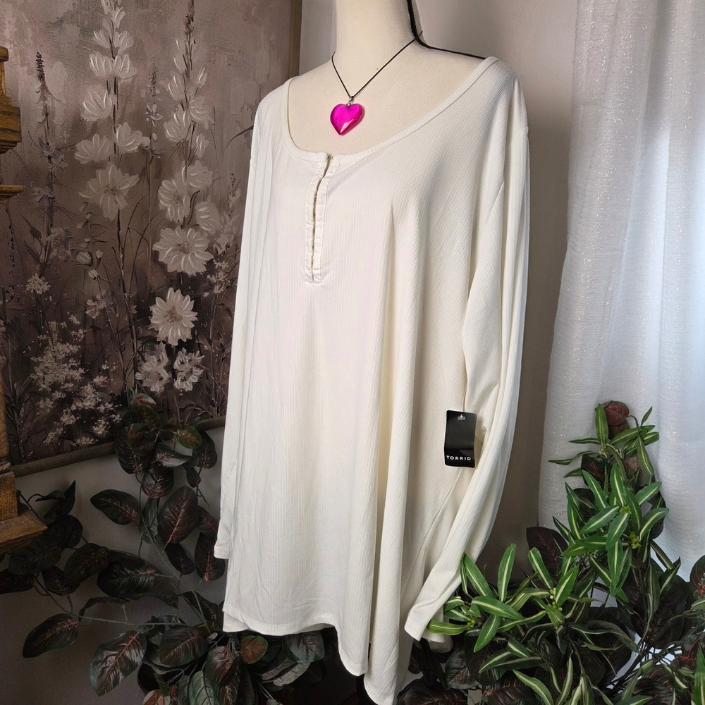 Torrid Super Soft Rib Scoop Neck‎ Hook and Eye LS Top Cloud Dancer White 6 6X 30